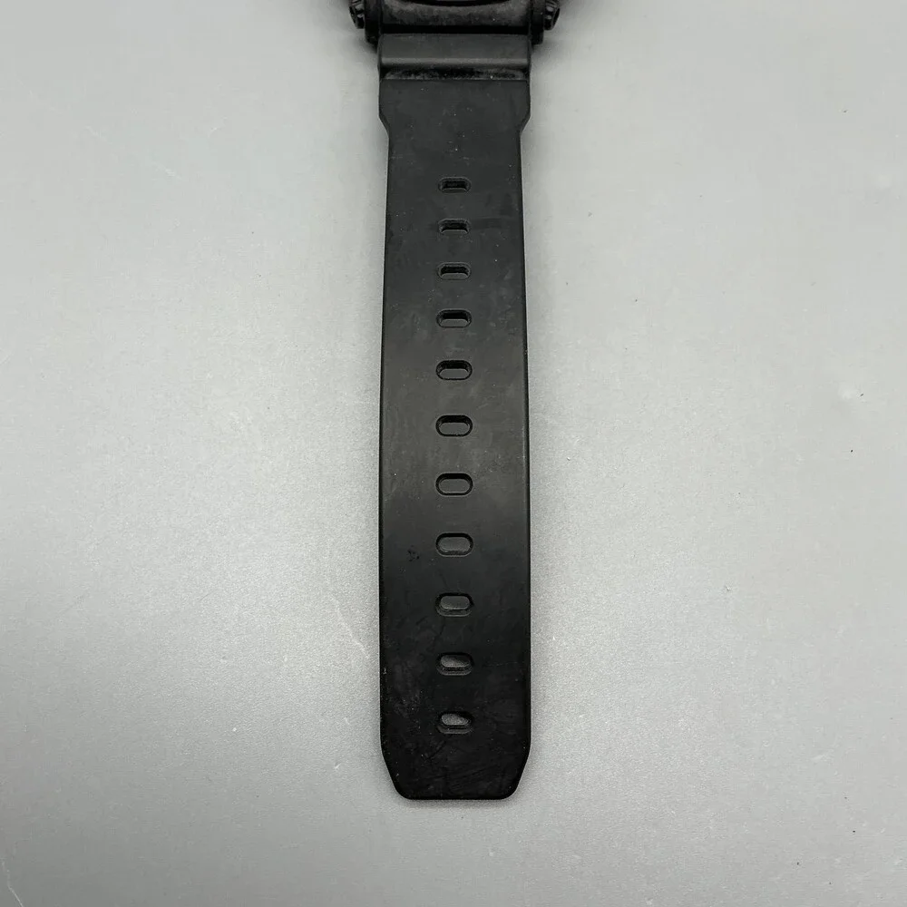 Casio G-Shock Mens Watch 33mm Digital Illuminator 3232 DW-9052GBX New Battery